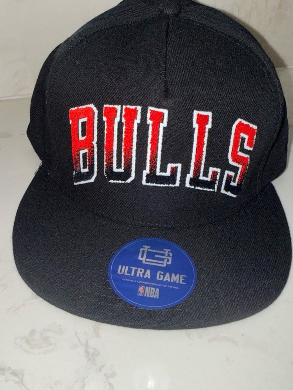 Mitchell & Ness Black Chicago Bulls Snapback Hat with Red Logo